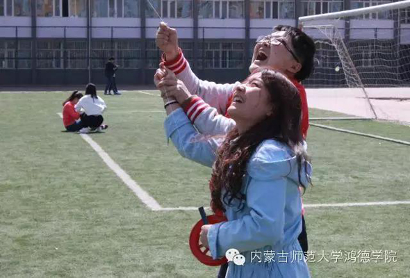 春意濃濃 “箏箏”日上——財會系舉辦放風箏大賽