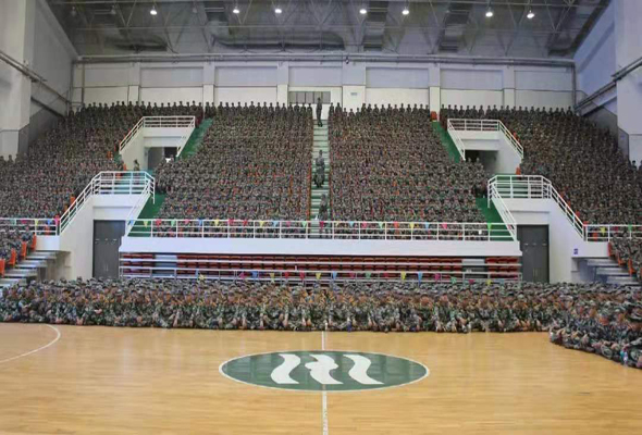 鴻德學(xué)院對(duì)2019級(jí)新生開(kāi)展國(guó)防教育和消防安全教育