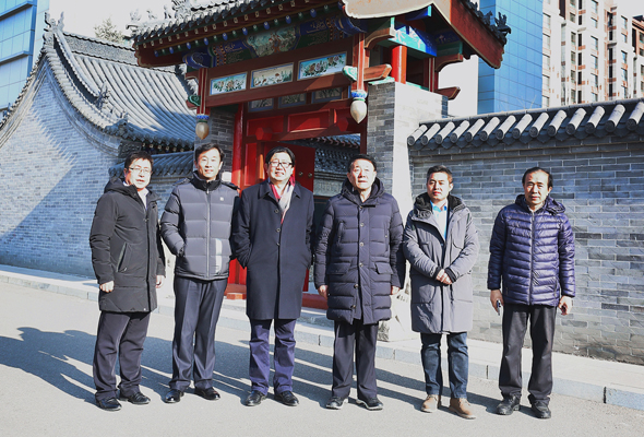 中國民辦教育協會會長王佐書對鴻德學院的發展建設給予肯定和好評