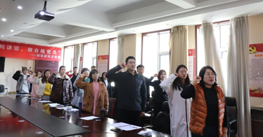 內蒙古鴻德文理學院財會系召開預備黨員轉正式黨員支部大會