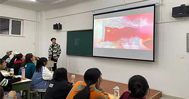 工程管理系組織學生學習習總書記關于中央民族工作重要講話精神