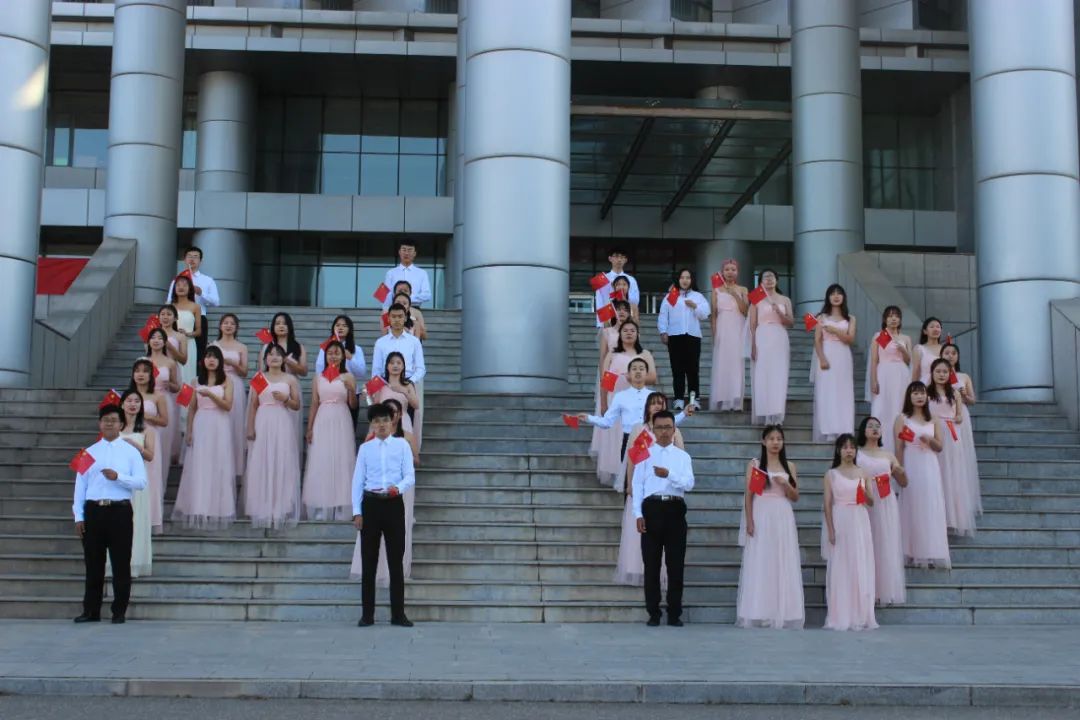 雙節同慶，家國同心！萬名鴻德師生這樣過佳節！