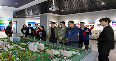 人文系學(xué)生黨支部與內(nèi)蒙古財(cái)經(jīng)大學(xué)團(tuán)委黨支部聯(lián)合開(kāi)展主題黨日活動(dòng)