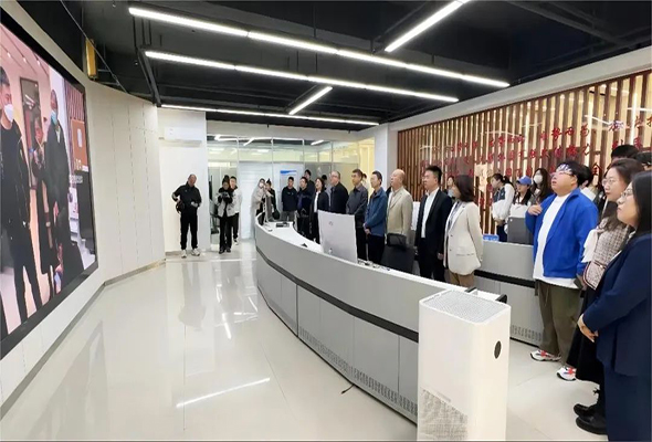 學院與新城區融媒體中心攜手打造人才培養新高地