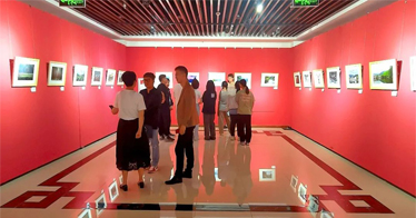 鴻德藝術設計系舉辦2023年春季寫生攝影作品展