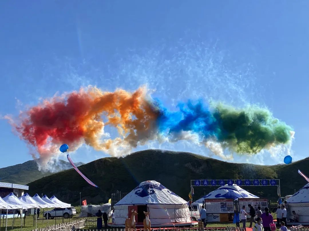 青?聽鴻德 | 草原兒女，都是升起不落的太陽