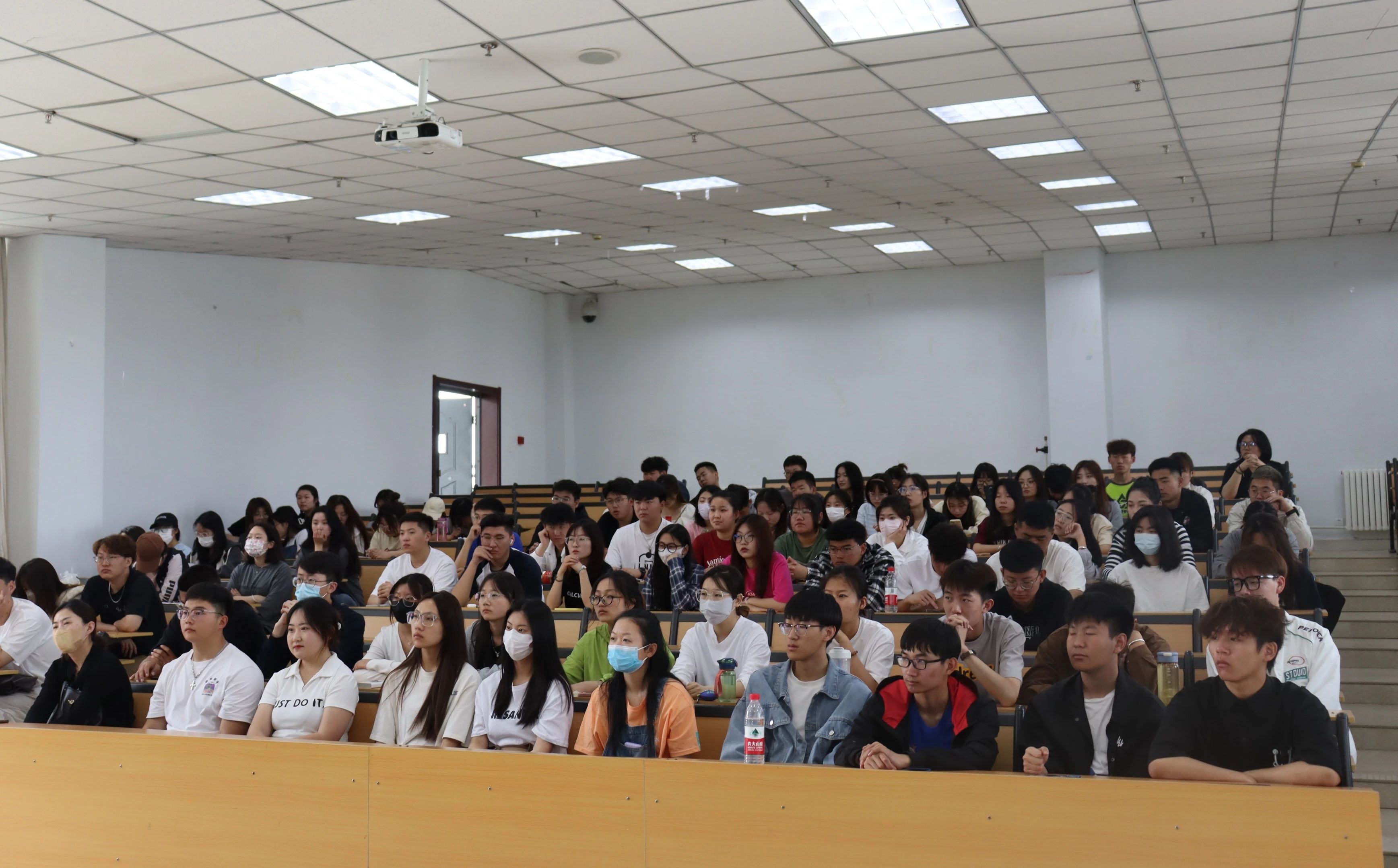 學(xué)生干部培訓(xùn)課程||經(jīng)商行天下——企業(yè)家商業(yè)思維培訓(xùn)【第四期】