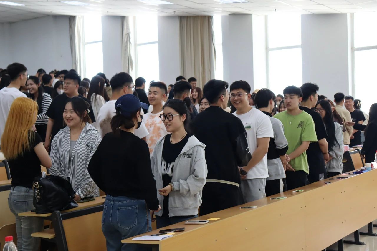 學(xué)生干部培訓(xùn)課程||奮斗的青春最美麗【第五期】