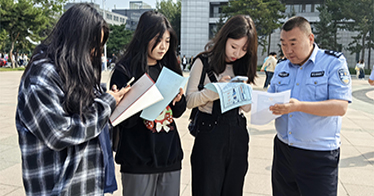 內(nèi)蒙古鴻德文理學(xué)院舉辦“網(wǎng)絡(luò)安全為人民，網(wǎng)絡(luò)安全靠人民”主題宣傳活動