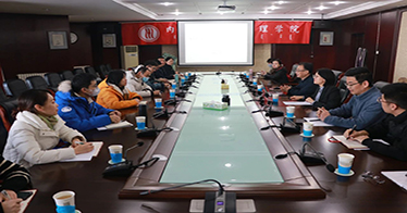 學(xué)院邀請(qǐng)自治區(qū)社科聯(lián)副主席朱曉俊作專(zhuān)題講座