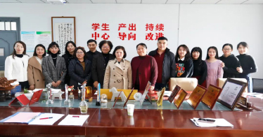 內蒙古文旅廳非遺處處長張麗輝到學院調研非遺文化傳承工作