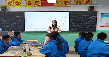 初聞那聲“老師好”——鴻德外語系學生赴托縣實習