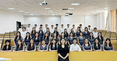 學(xué)院教育系師生榮獲2024年大學(xué)生專項(xiàng)藝術(shù)展演活動(dòng)聲樂(lè)甲組二等獎(jiǎng)