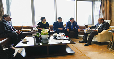 巴基斯坦總統(tǒng)扎爾達里在京會見周玉樹院長