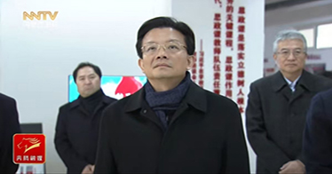 時光輝到內蒙古鴻德文理學院等學校調研教育工作