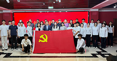 學院藝術設計系黨總支與呼和浩特市美術館黨支部開展黨建共建活動