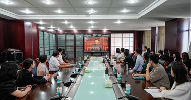 九三閱兵！鴻德師生共同見證！