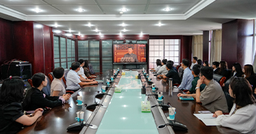 九三閱兵!鴻德師生共同見證!