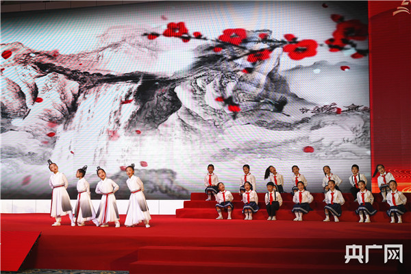 1631856689546492.jpg 20dff95ea2142163162300774574730010.jpg