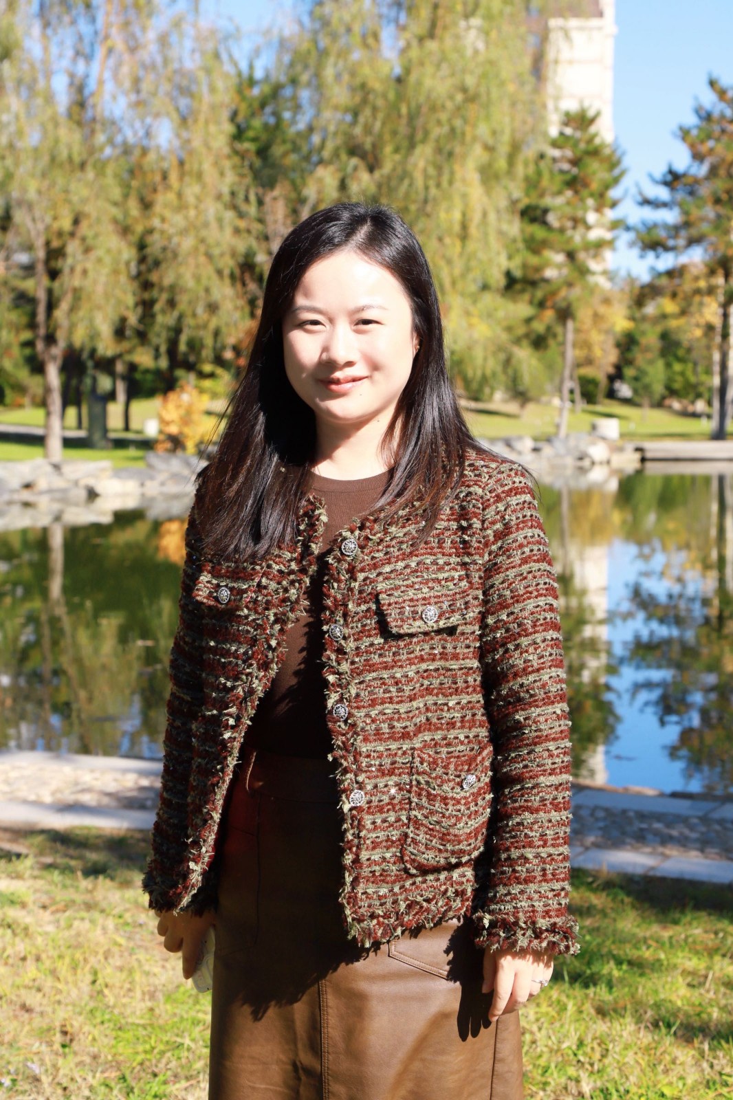 default.jpg default.jpg